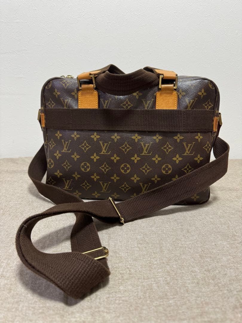 Louis Vuitton モノグラム ショルダーバッグ サック ボスホール