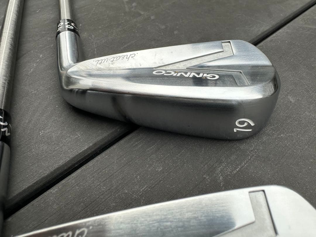 ジニコ　スチールファイバーj88s アイアン型ユーティリティー　19 22