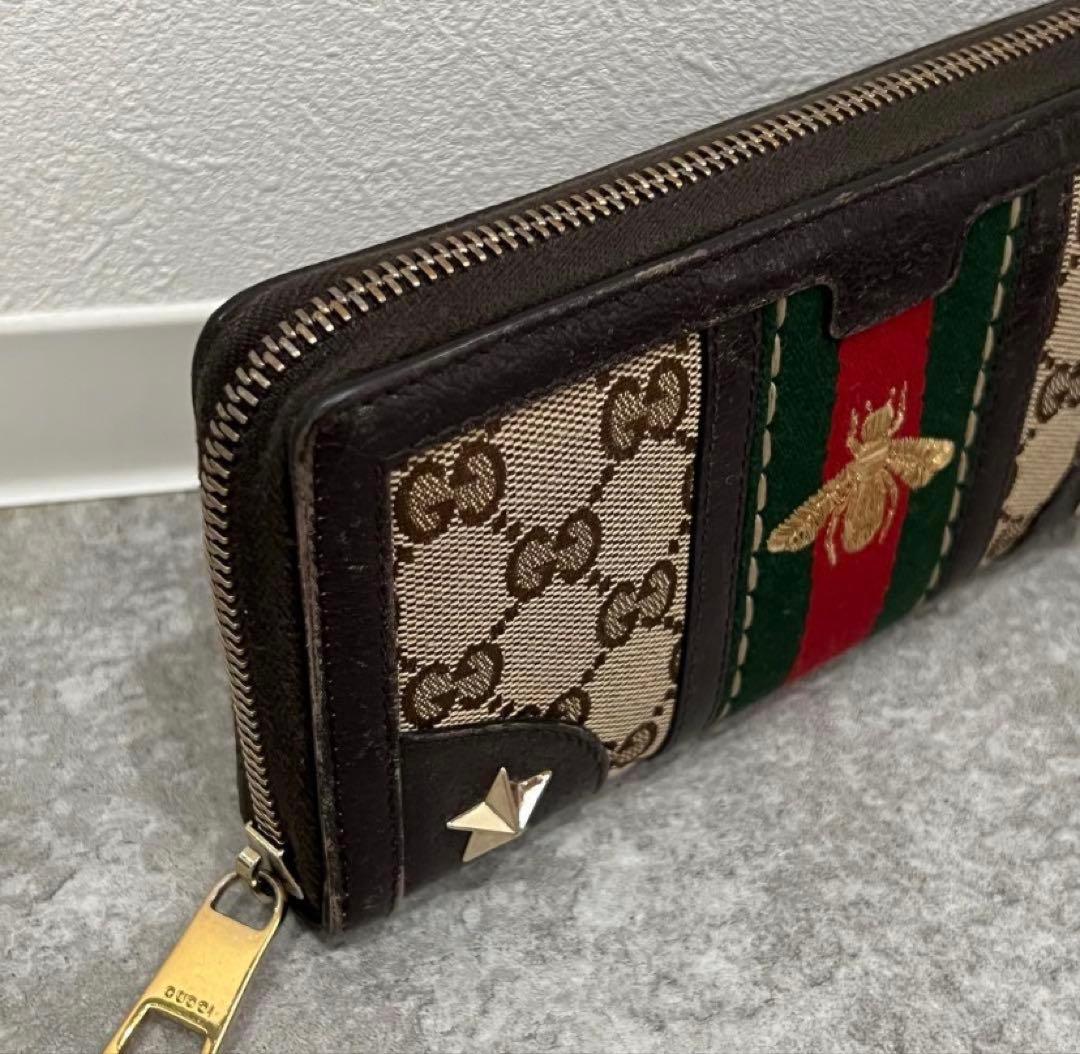 GUCCI GGキャンバス Bee刺繍 ラウンドジップ長財布 シェリーライン