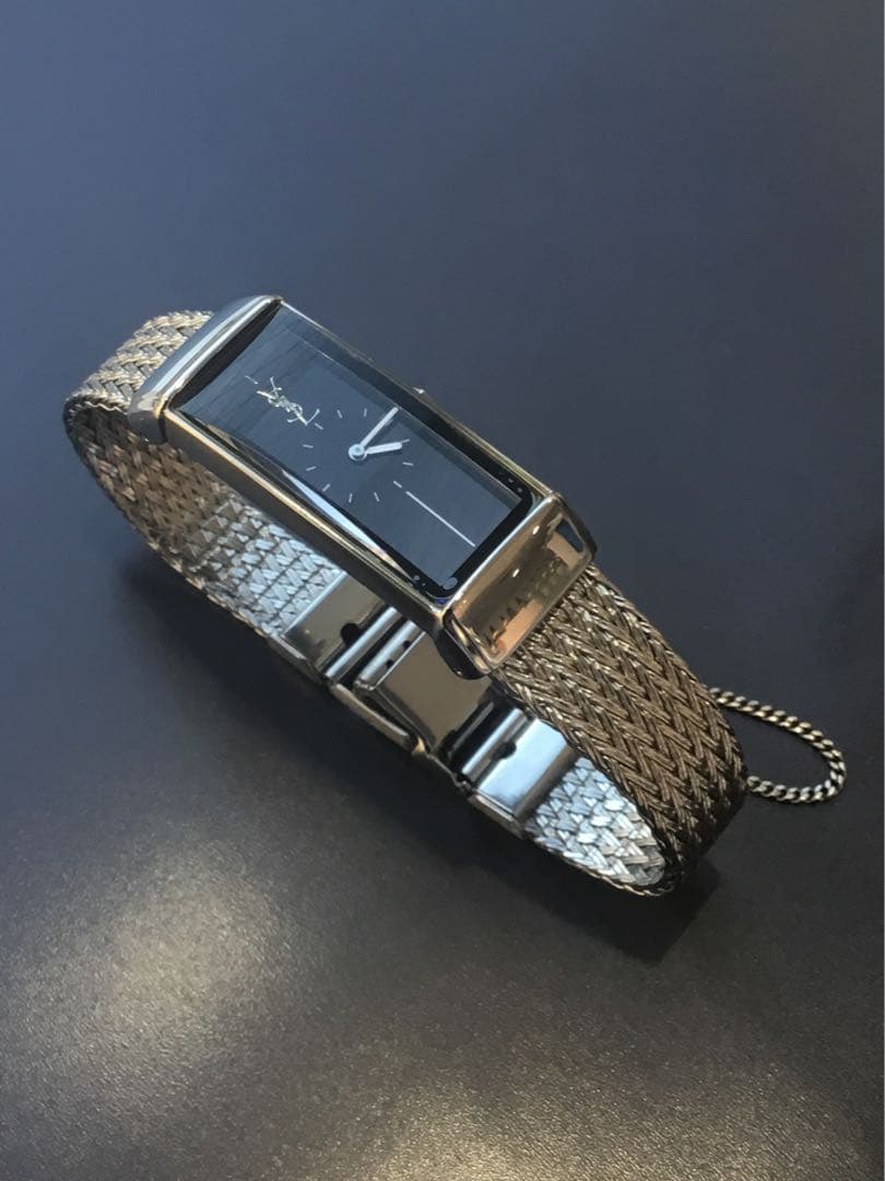 イブサンローラン 腕時計 電池交換済み