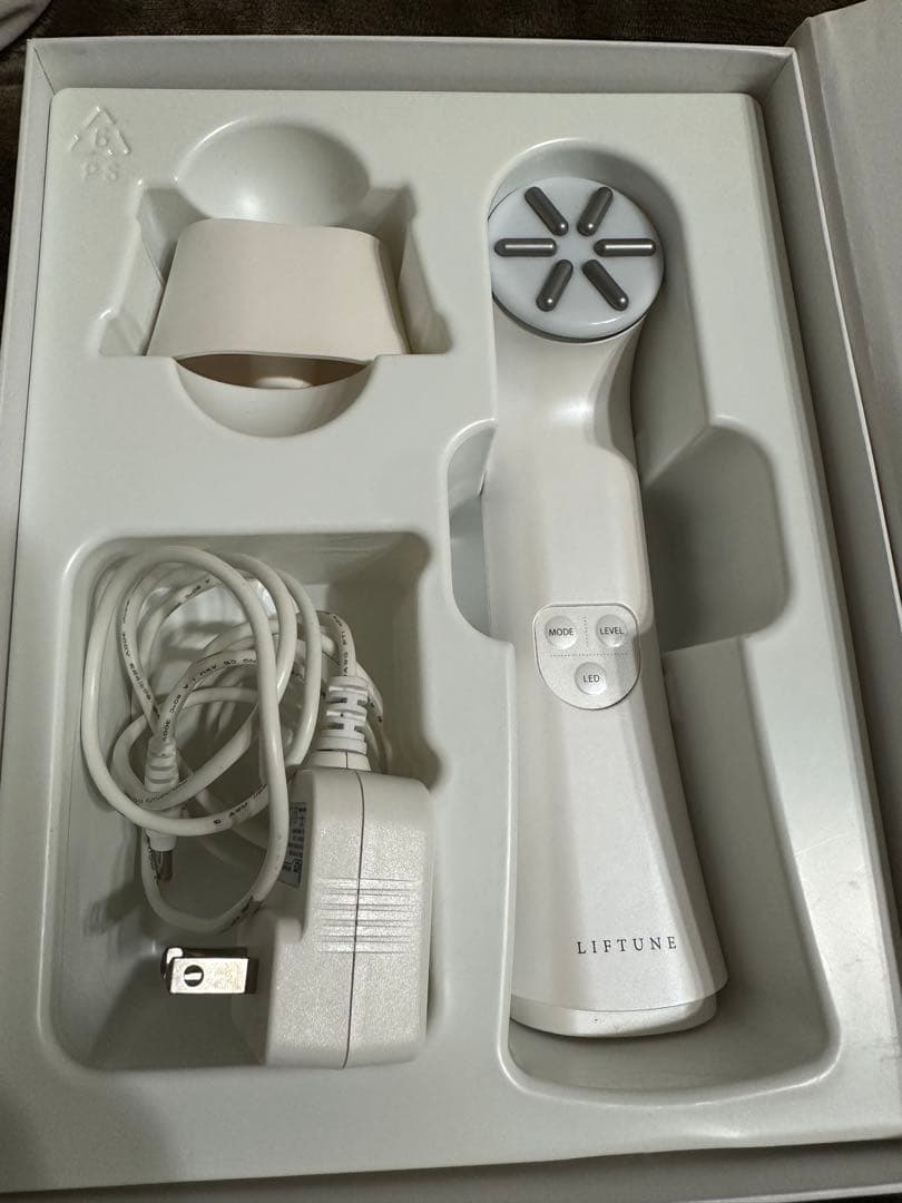 LIFTUNE リフチューン 美顔器