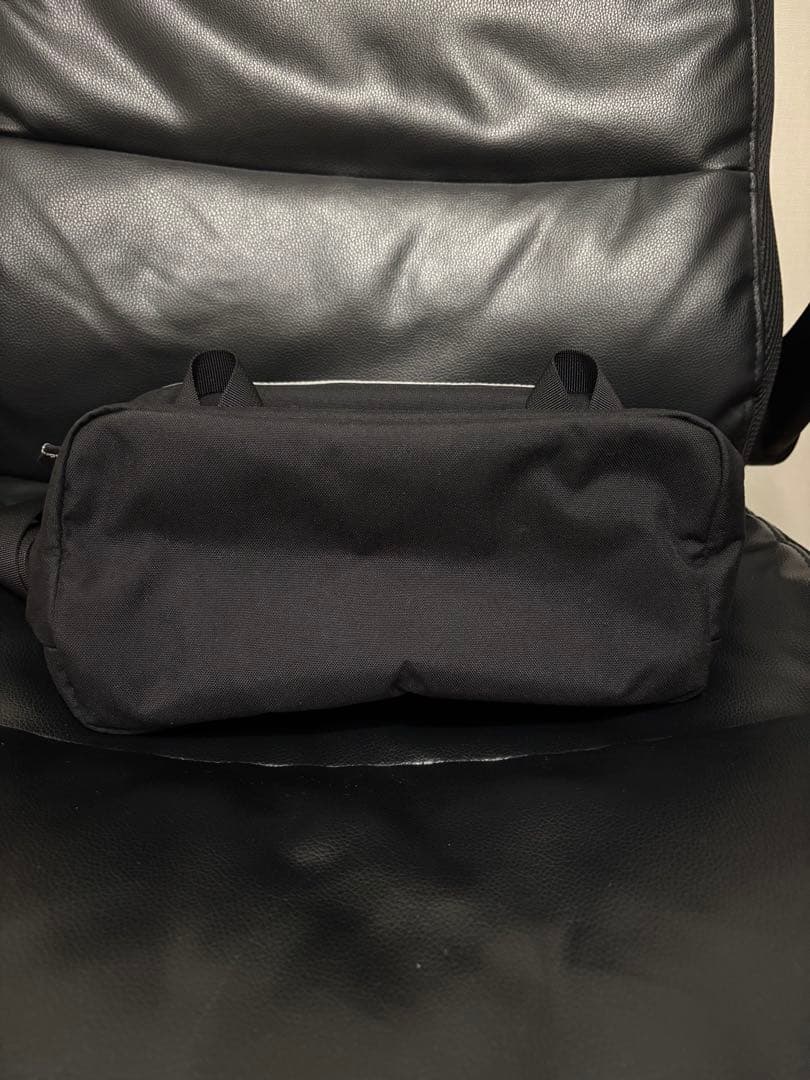 ほぼ未使用 Supreme Messenger Bag \"Black\"