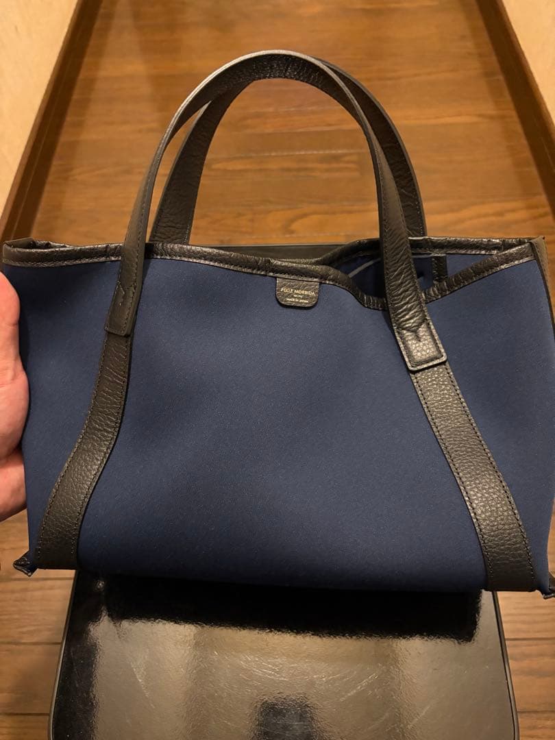 ペッレモルビダ テーラマリーナ トートバッグ