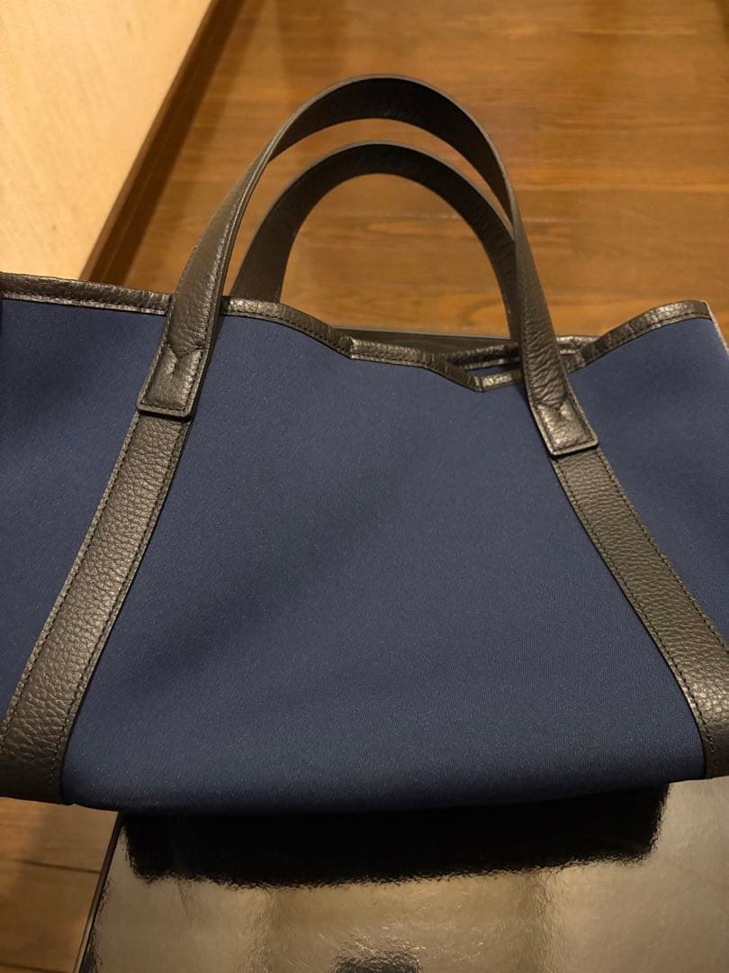 ペッレモルビダ テーラマリーナ トートバッグ