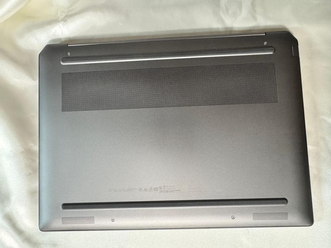 極美／Ry9／AI HP OmniBook Ultra／Wi-Fi７／駆21時間