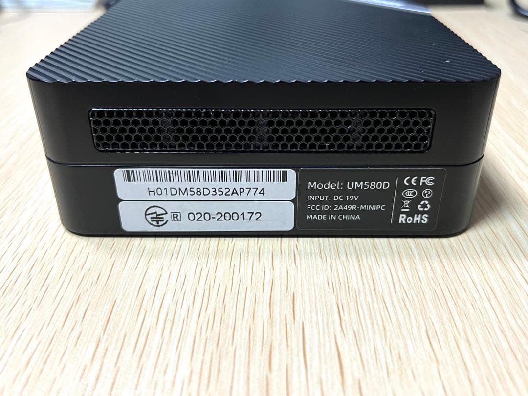 MINISFORUM Venus Series UM580 ミニPC