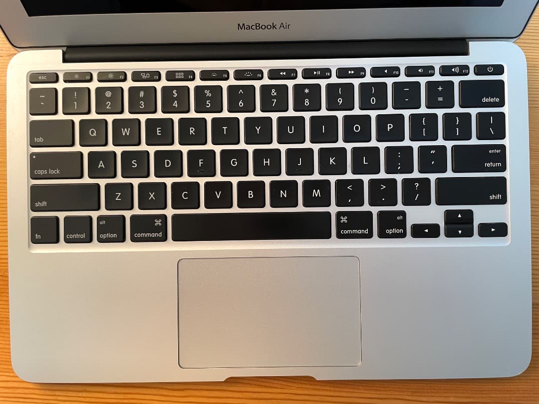 Apple MacBook Air 11インチ, Early 2015 US