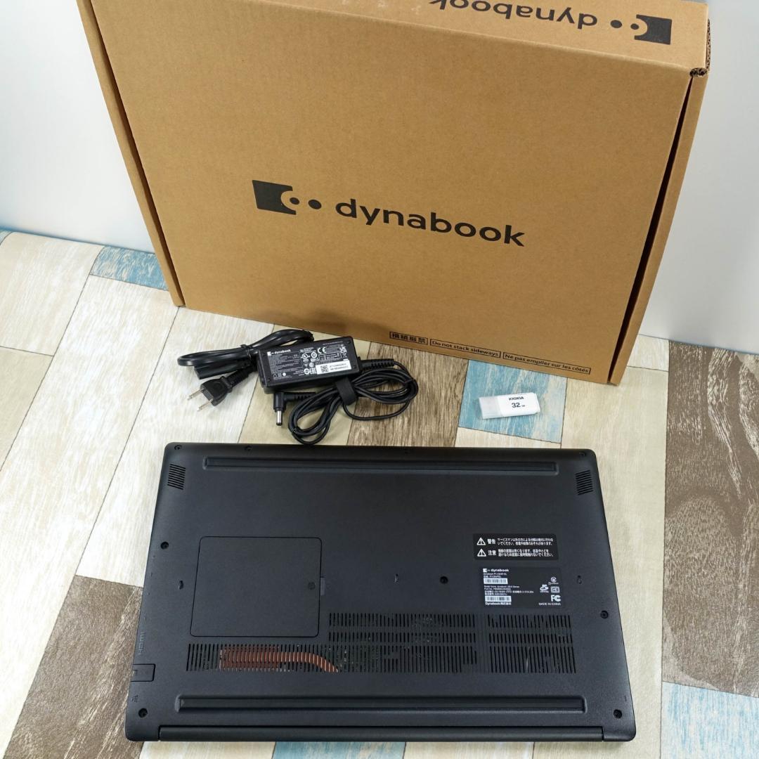 未使用に近いレベルの極美品✨１０コアの第１２世代ｉ５に超高速ＳＳＤ＆１６Ｇメモリ