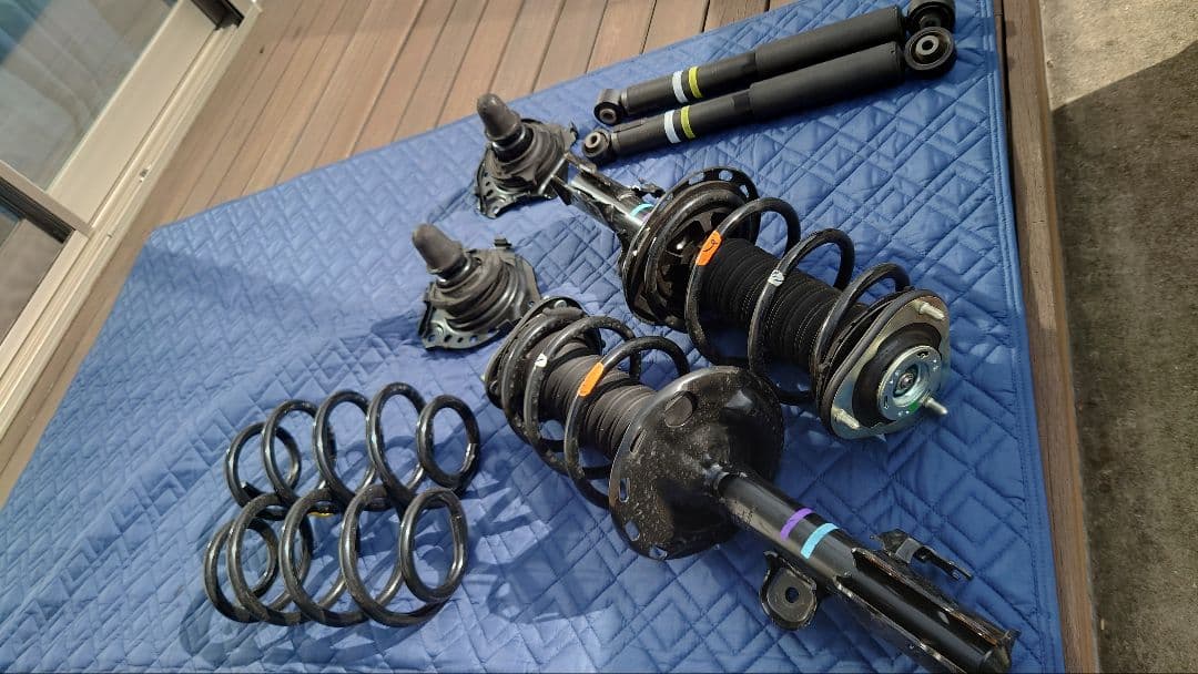 アルファード30後期SCパッケージサスペンションキット