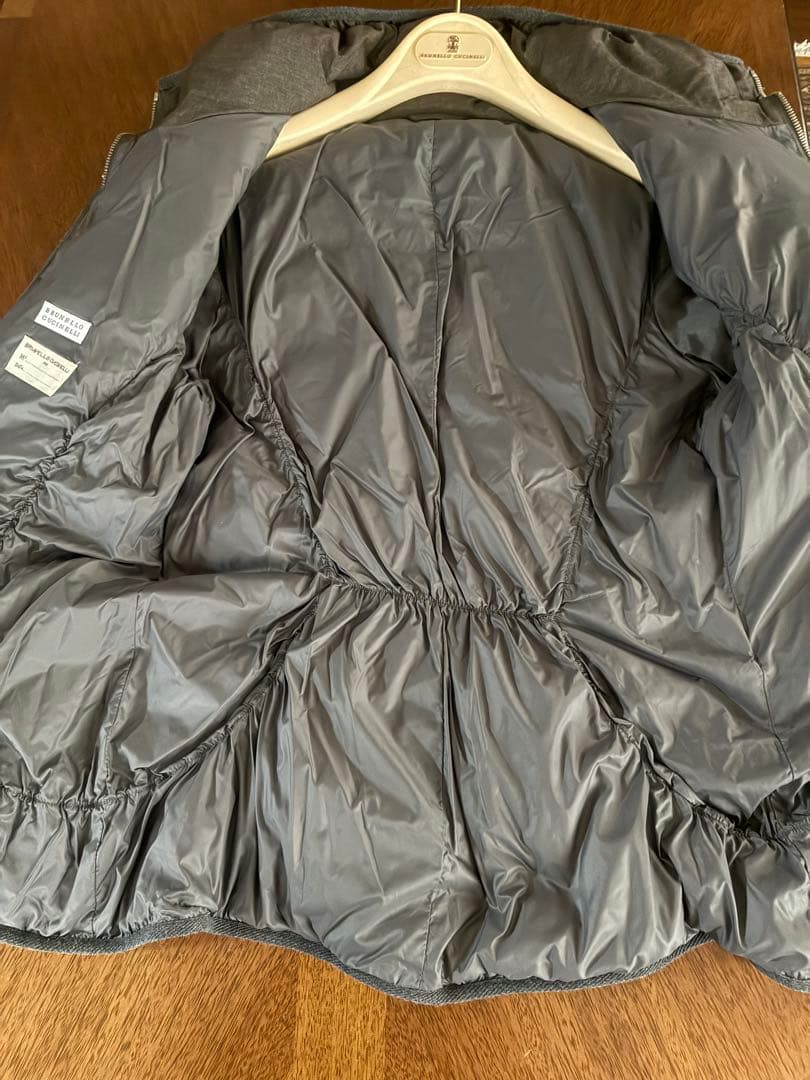 専用ブルネロクチネリ　ダウンジャケットSサイズ