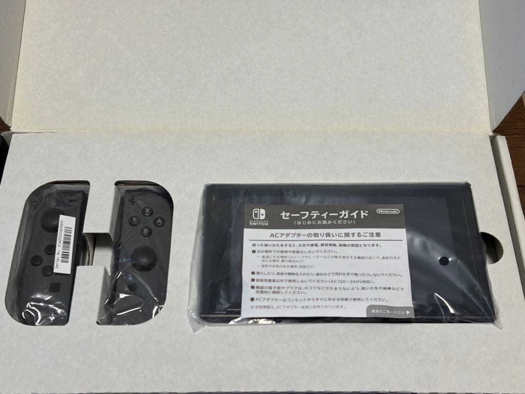 【未対策機】Nintendo Switch本体 箱付き　SDカード128GB付き