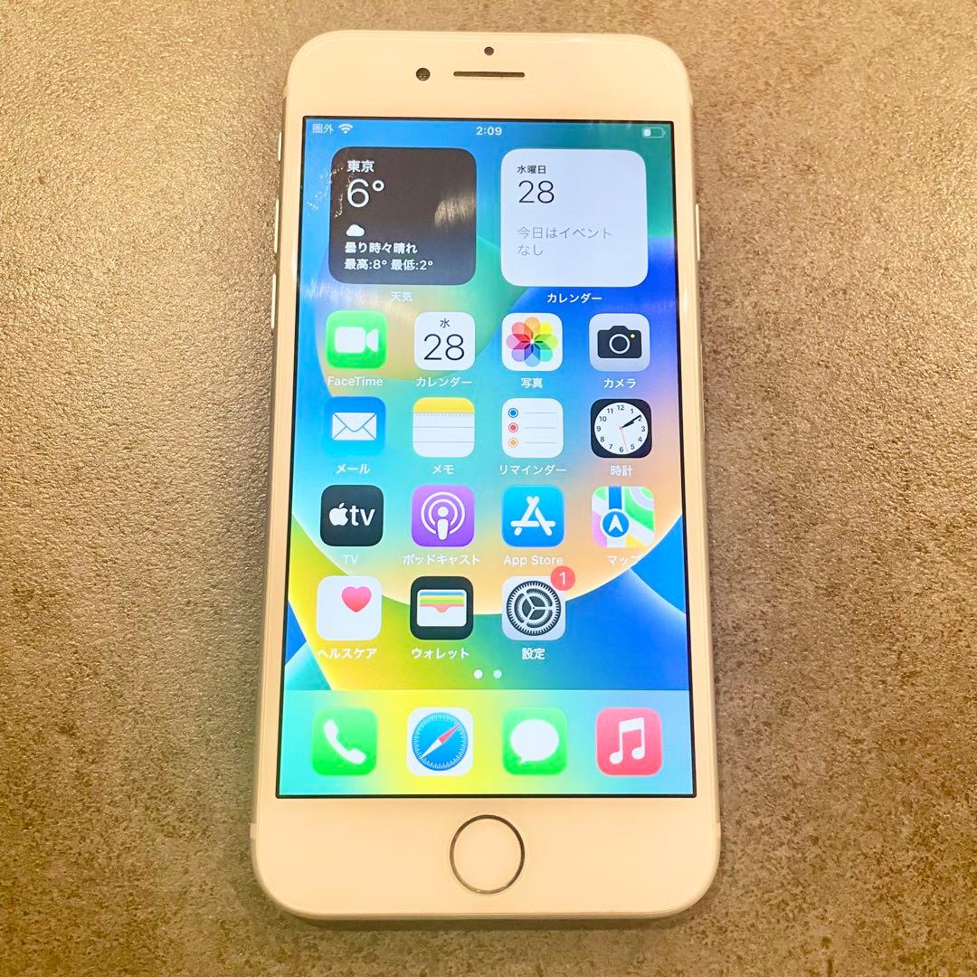 iPhone 8 本体 64GB シルバー SIMフリー 動作確認済