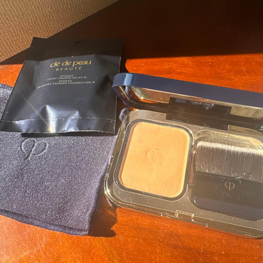 クレ・ド・ポー ボーテ　タンプードルエクラⅡ ピンクオークル10