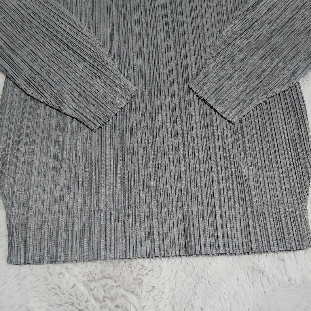 プリーツプリーズ　ハイネック　長袖 グレー