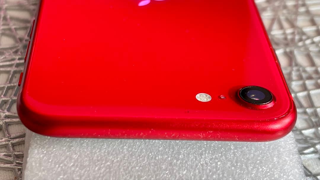 Apple iPhone SE (第2世代) PRODUCT(RED) 本体