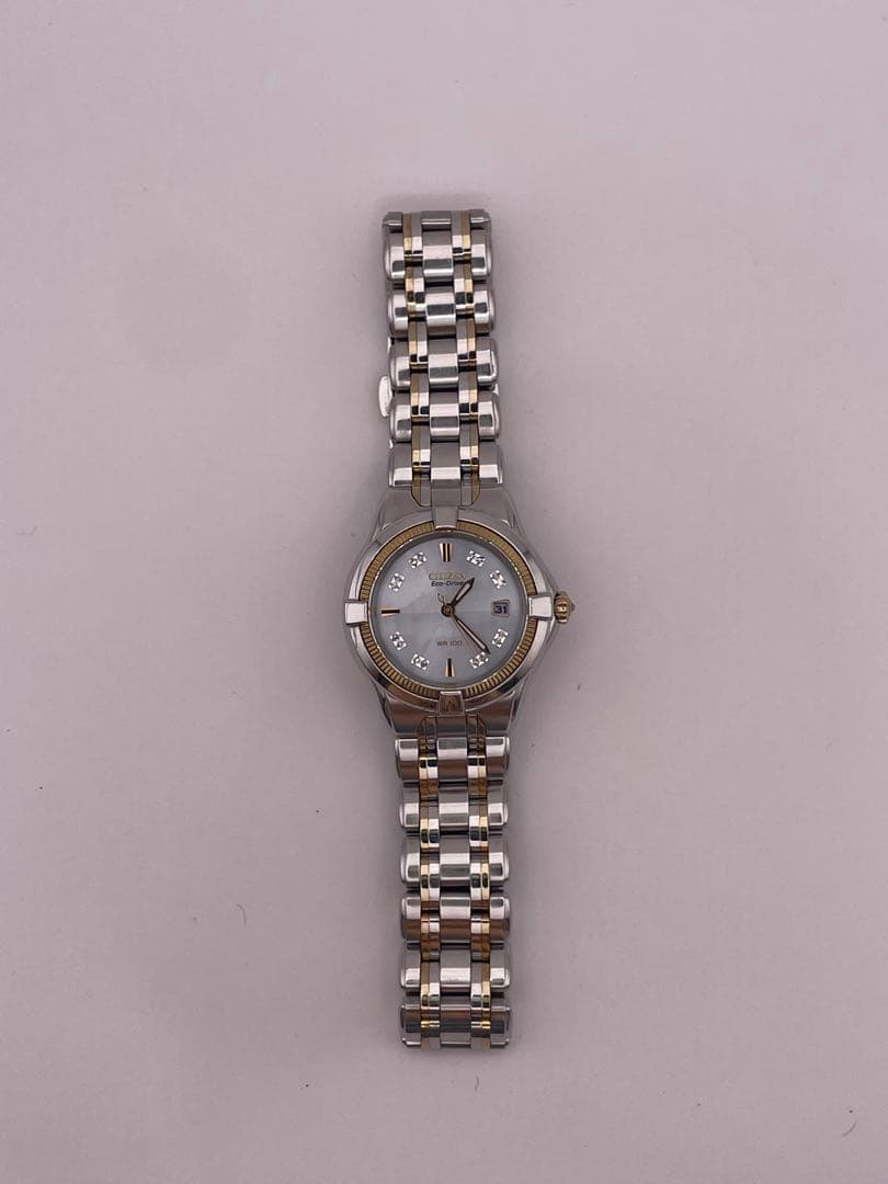 【日本未発売】CITIZEN シチズン　ソーラー稼働品　ダイアモンド　シルバー