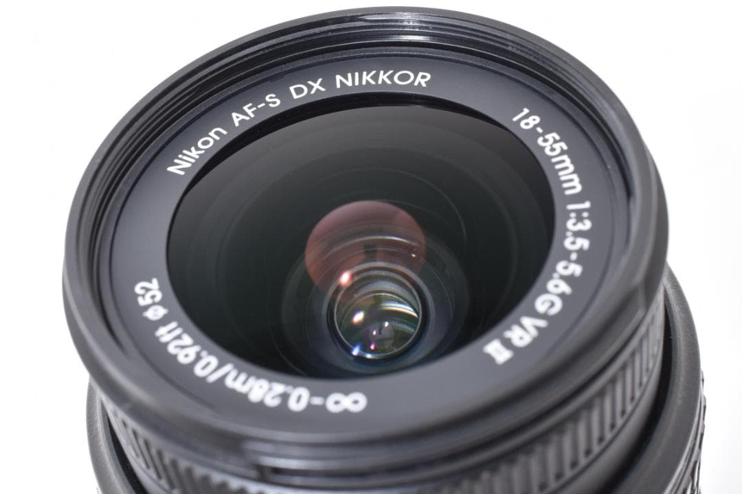 Nikon D5500 デジタル一眼レフ + 18-55mmレンズ