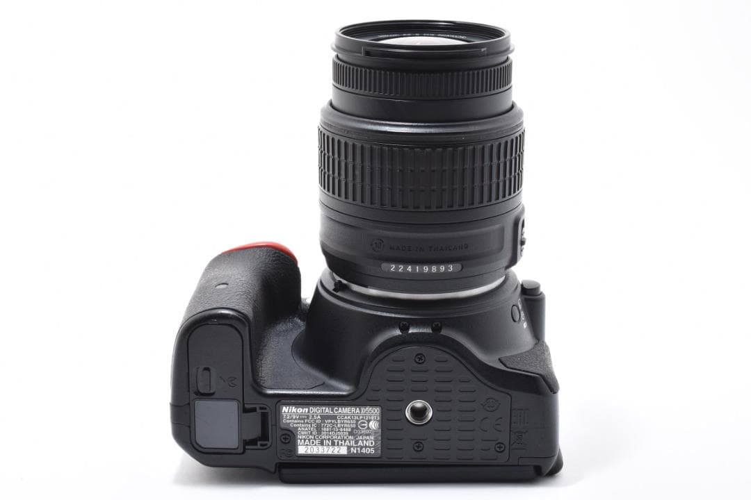 Nikon D5500 デジタル一眼レフ + 18-55mmレンズ