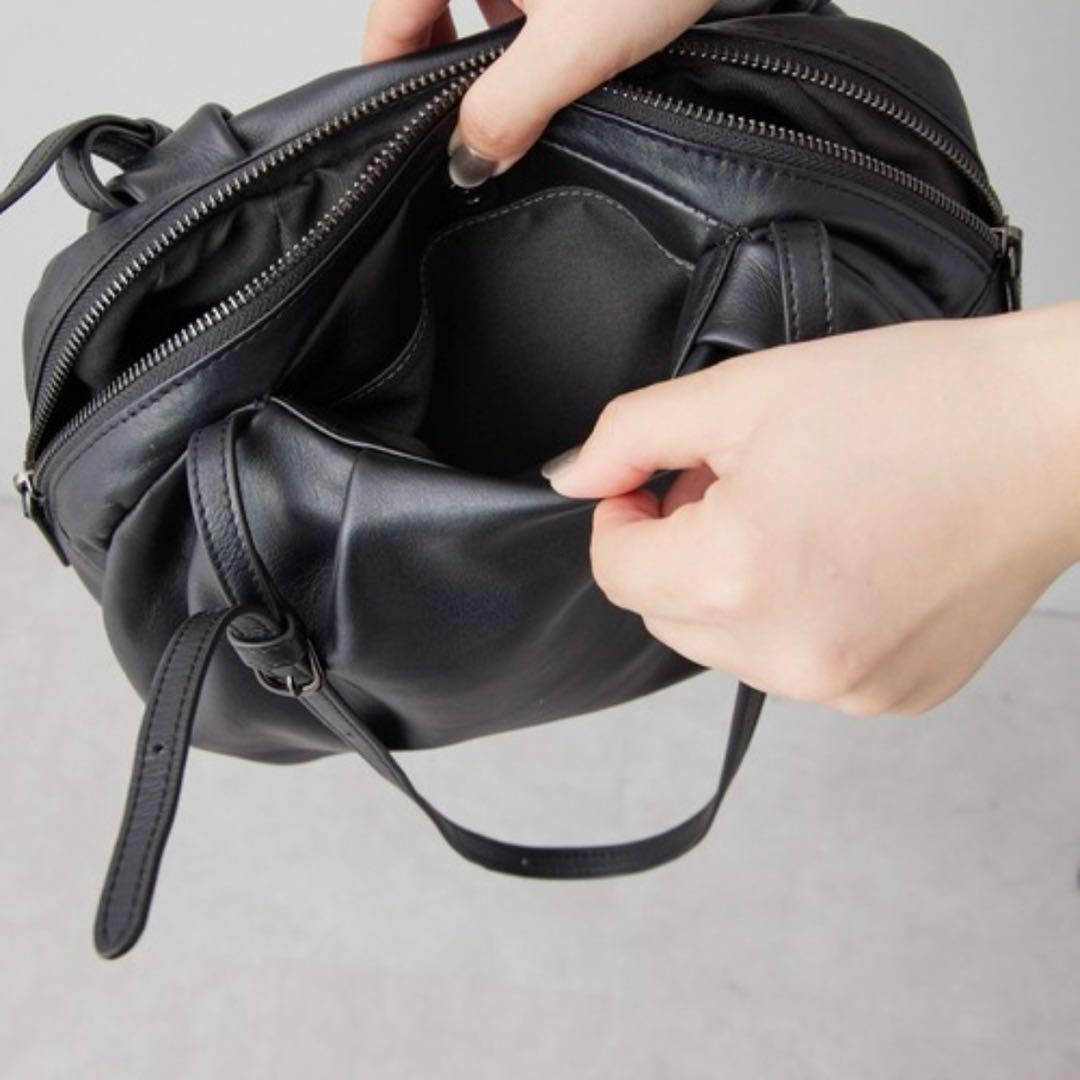 ear PAPILLONNER コロンボストンバック本革　BLACK