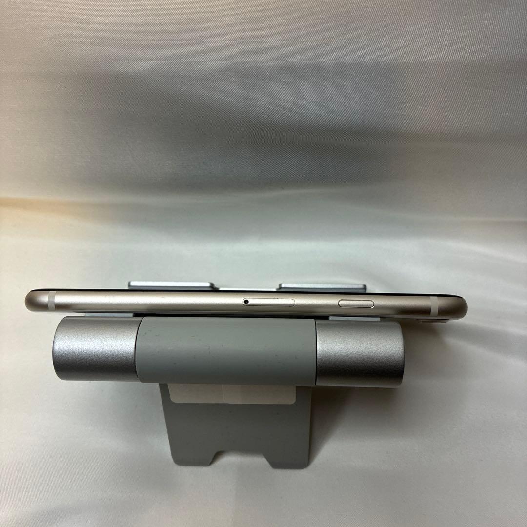 SIMフリー iPhoneSE 第3世代 64GB SE3 バッテリー100 白