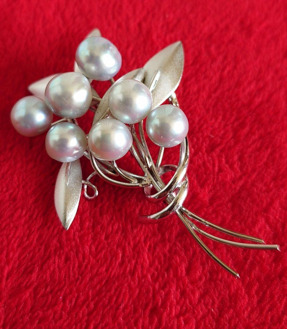シルバー製ブローチ 南洋パール 9mm 銀細工 アールヌーボー植物モチーフ D6