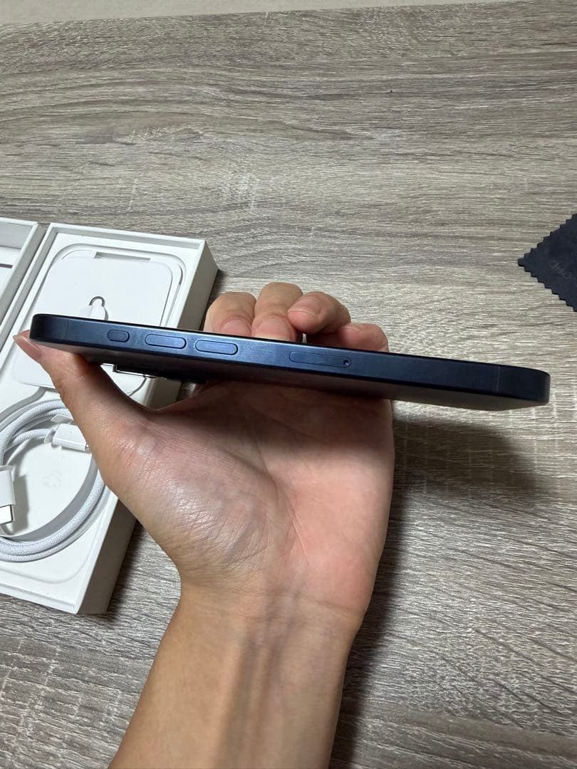 Apple iPhone 15Pro 256GB スペースブラック 本体