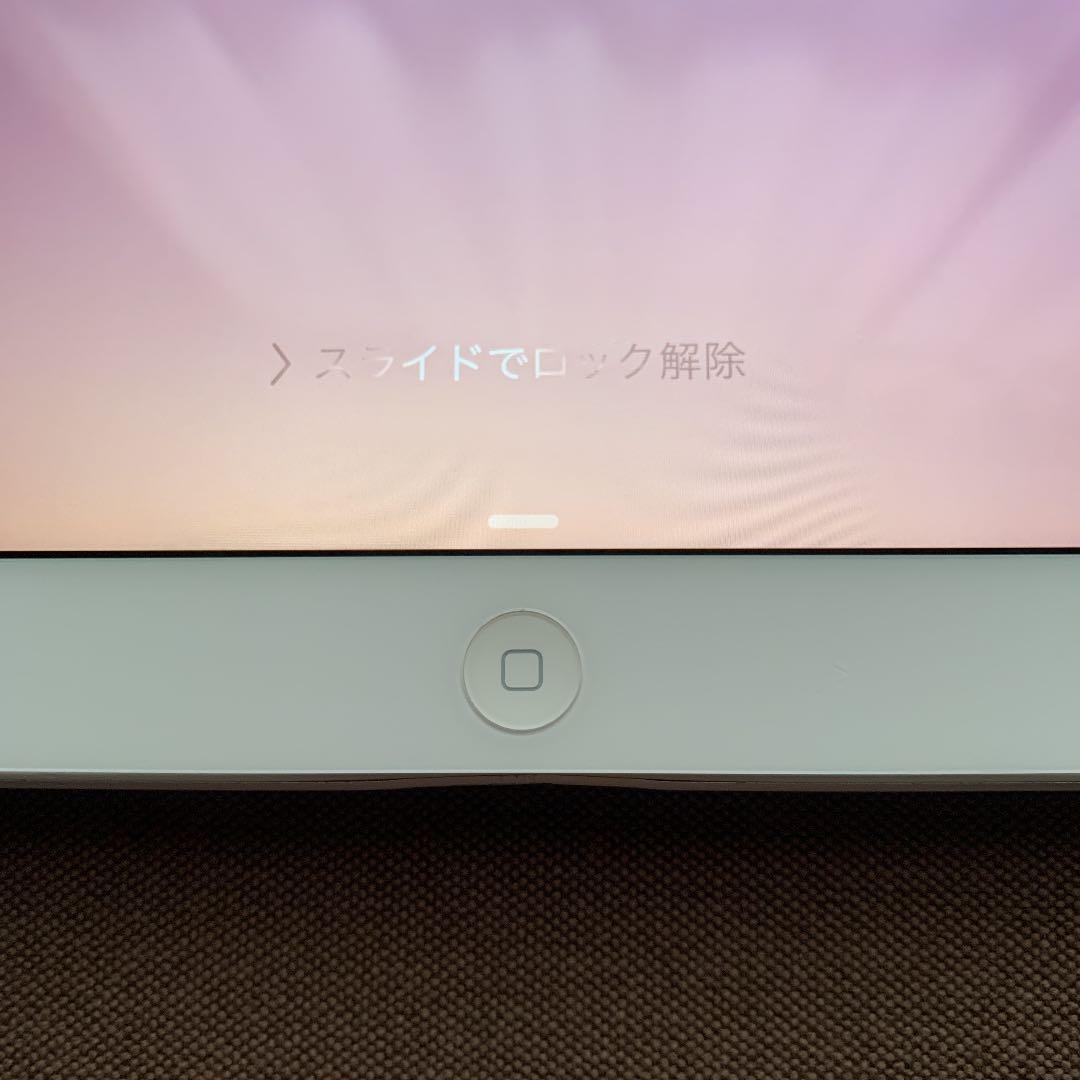 iPad (第3世代)(32GB)(Wi-Fiモデル)(レティナディスプレイ)