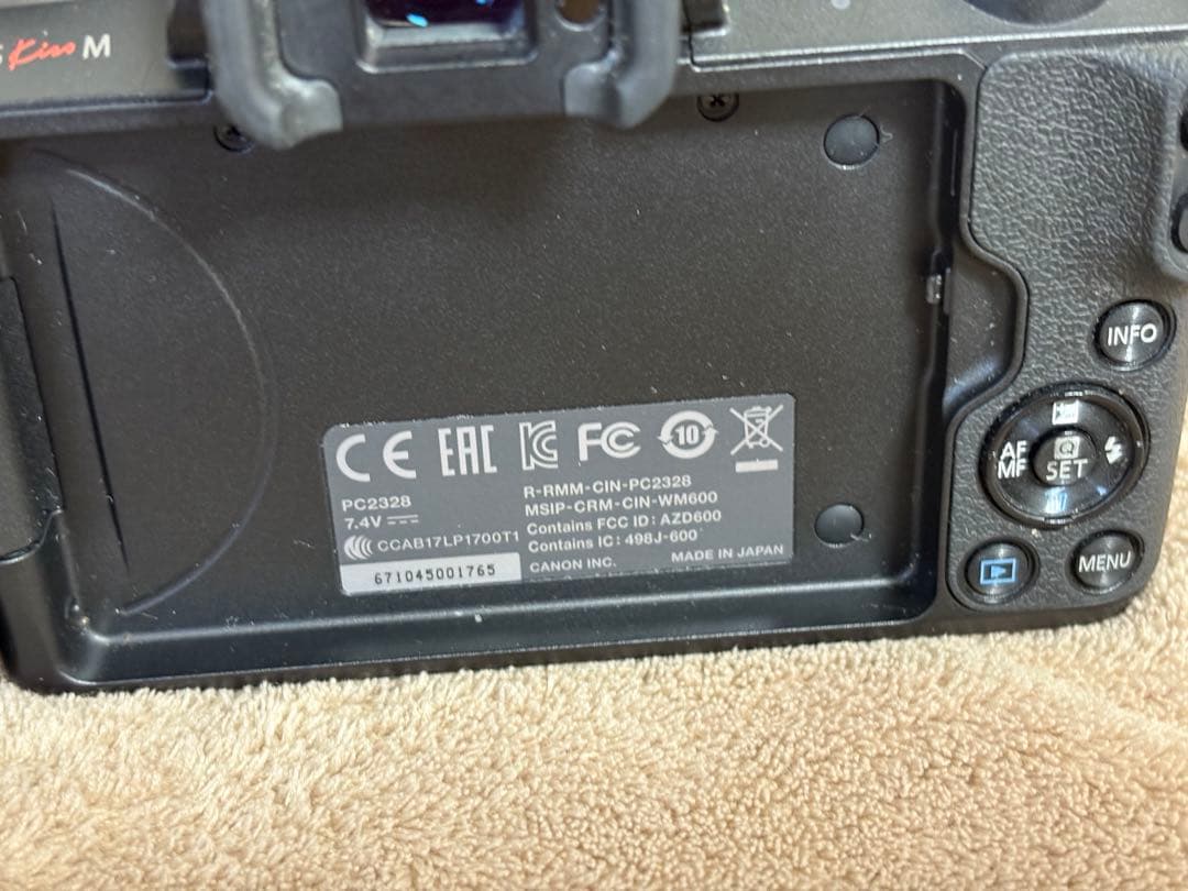 Canon eos kiss m 標準レンズセット