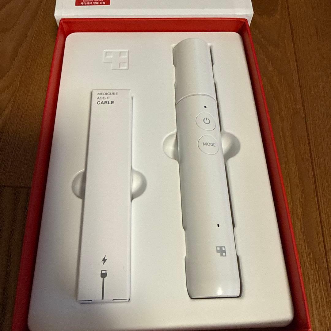 MEDICUBE AGE-R I DEEP SHOT 美顔器