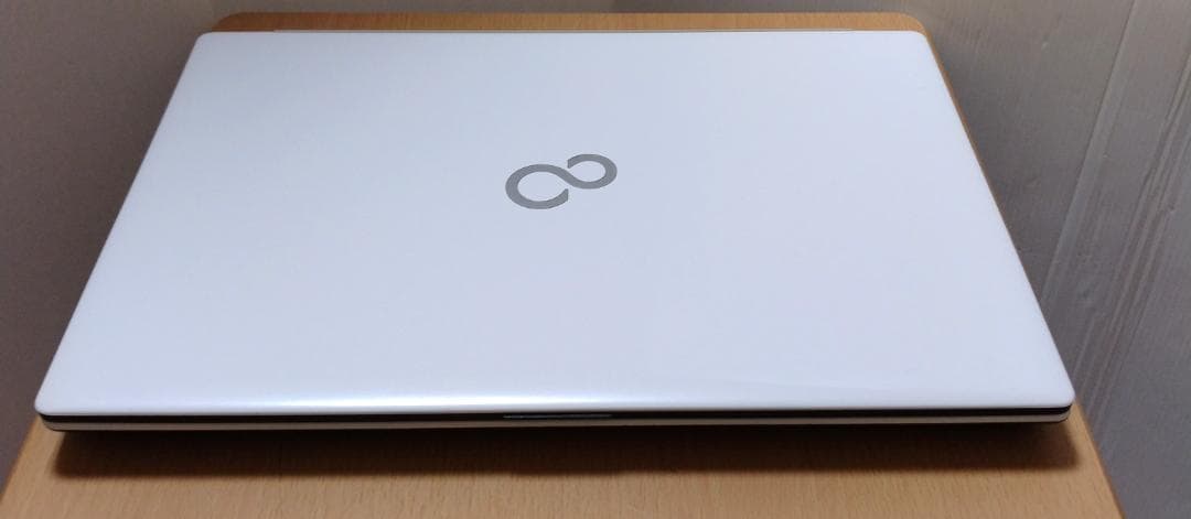 富士通 Ryzen7 5700U SSD1TB メモリ16GB DVD