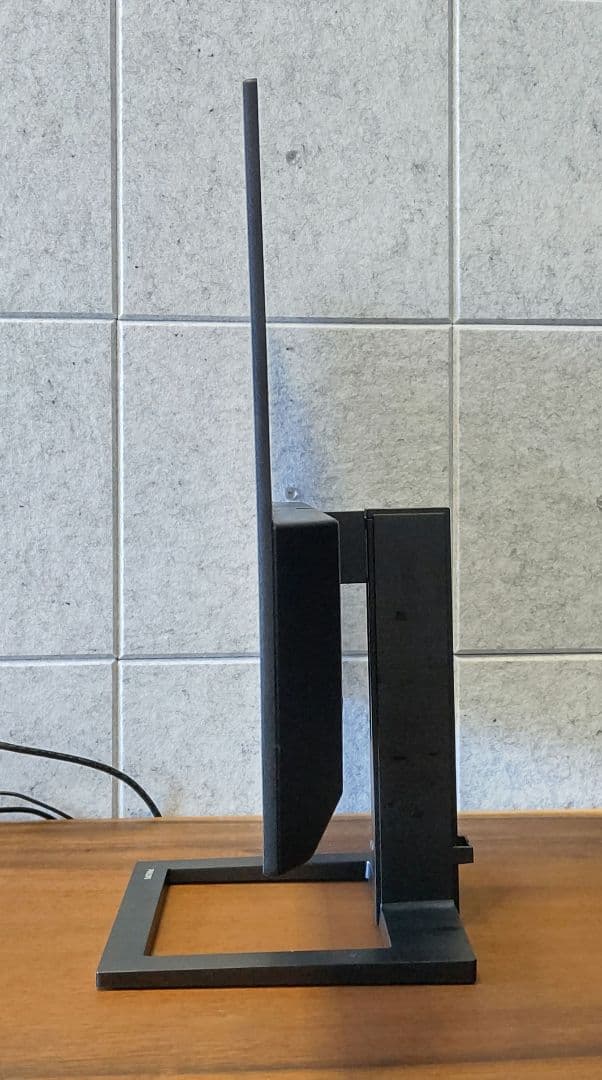 PHILIPS フィリップス27インチモニター 2021年型式272E2