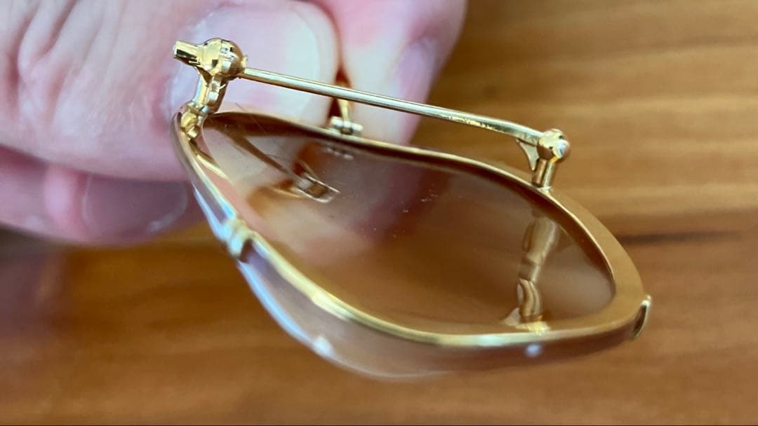 K18 シェルカメオ ブローチ、ペンダントトップ兼用