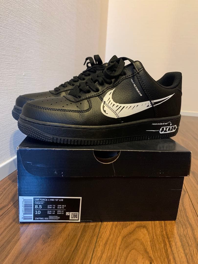 NIKE AIR FORCE 1 MID '07 LV8 ブラック　26.5