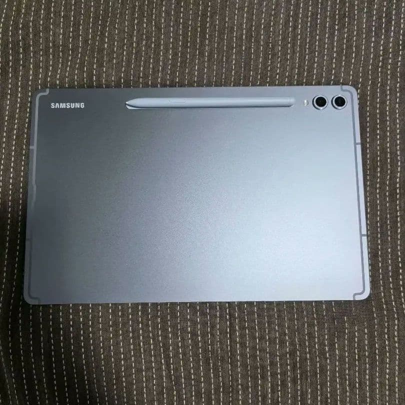 Samsung Galaxy tab s10+　純正キーボード、保護ガラス付属