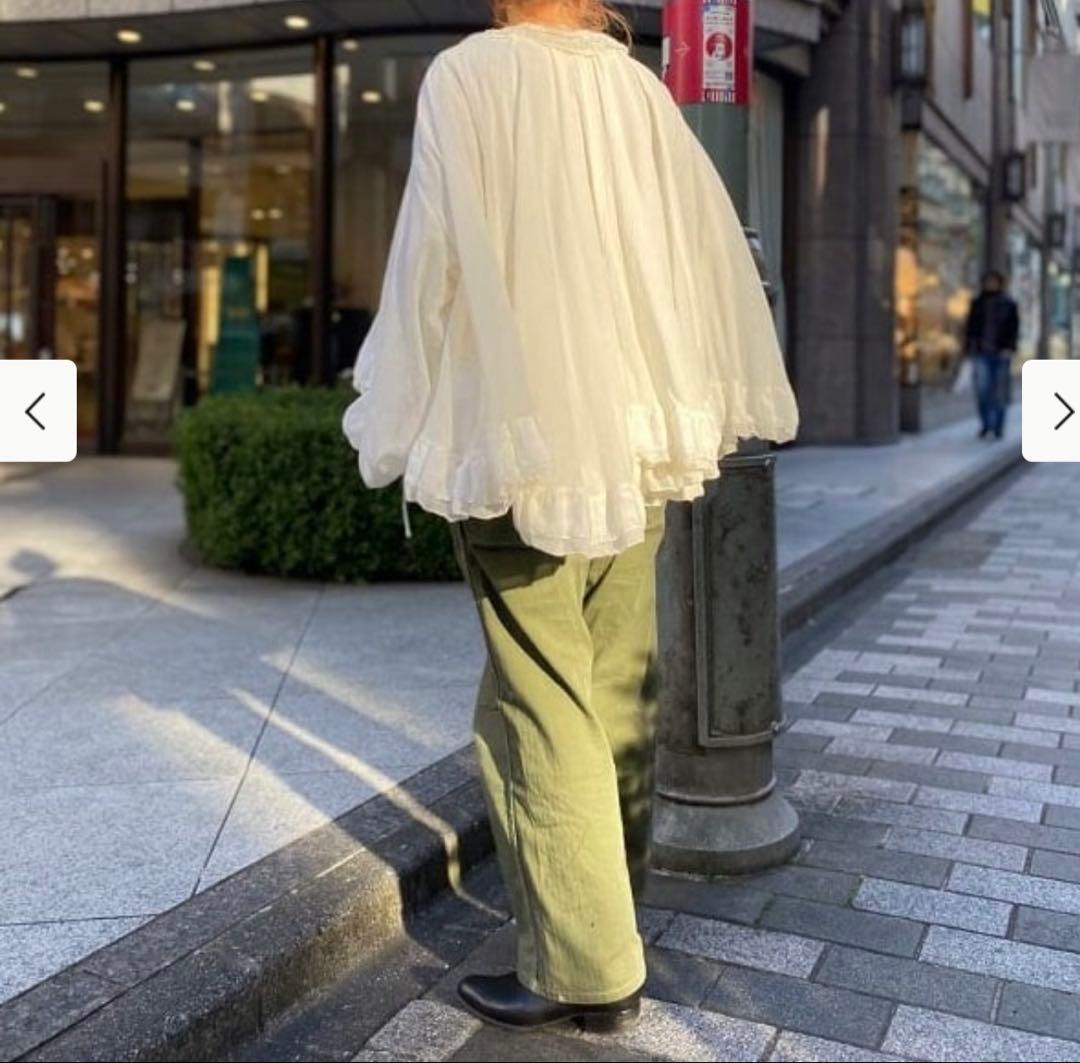 TORI-TO フリルブラック(センターフリル、襟フリル無し)