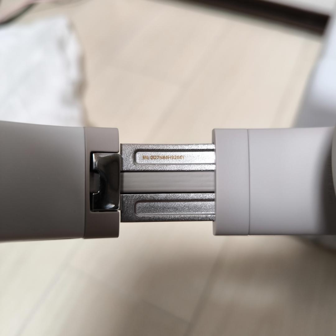 Beats Studio Pro ワイヤレスヘッドフォン MQTR3PA　美品