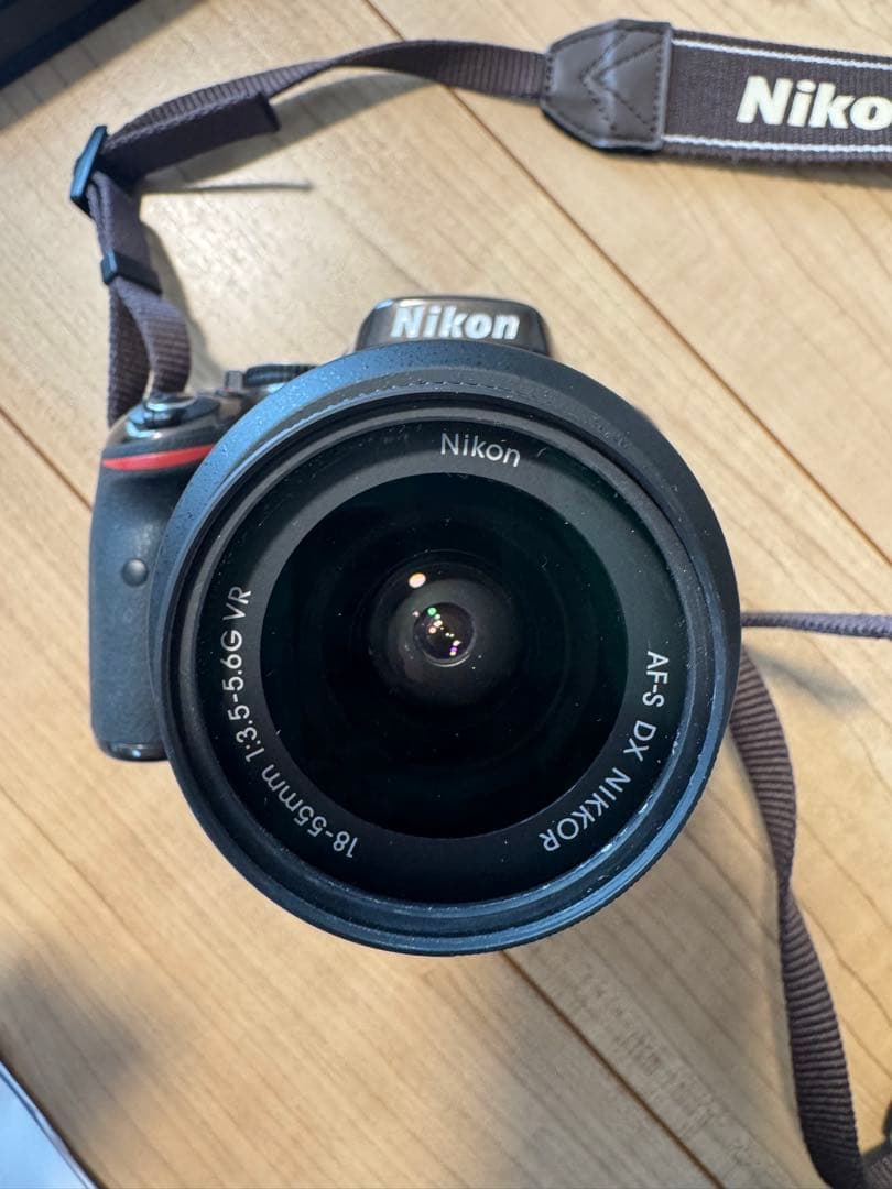 デジタルカメラ Nikon D5200 18-55mm VR Kit + 55-300mm