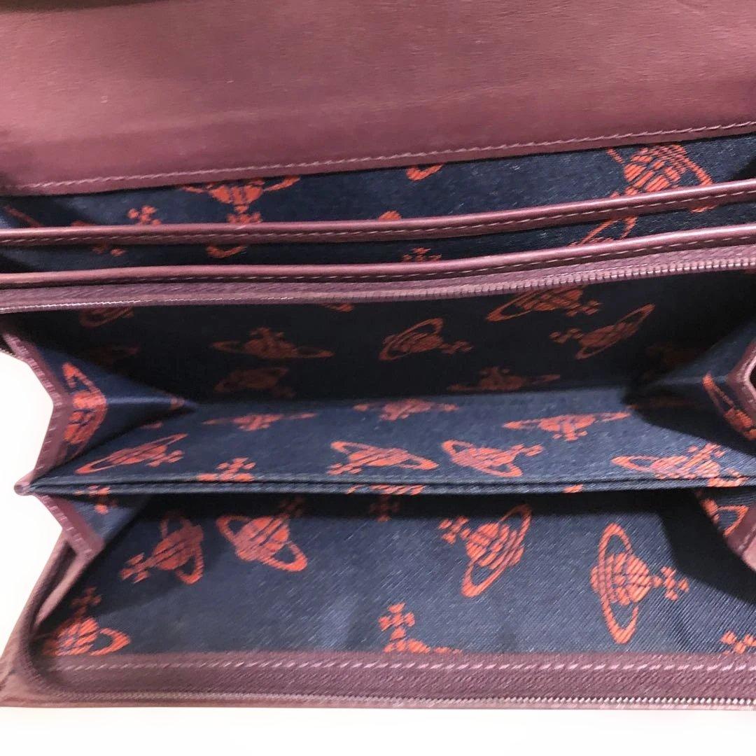 【人気】VivienneWestwood⭐️ブラック オーブ型押し長財布　金ロゴ付