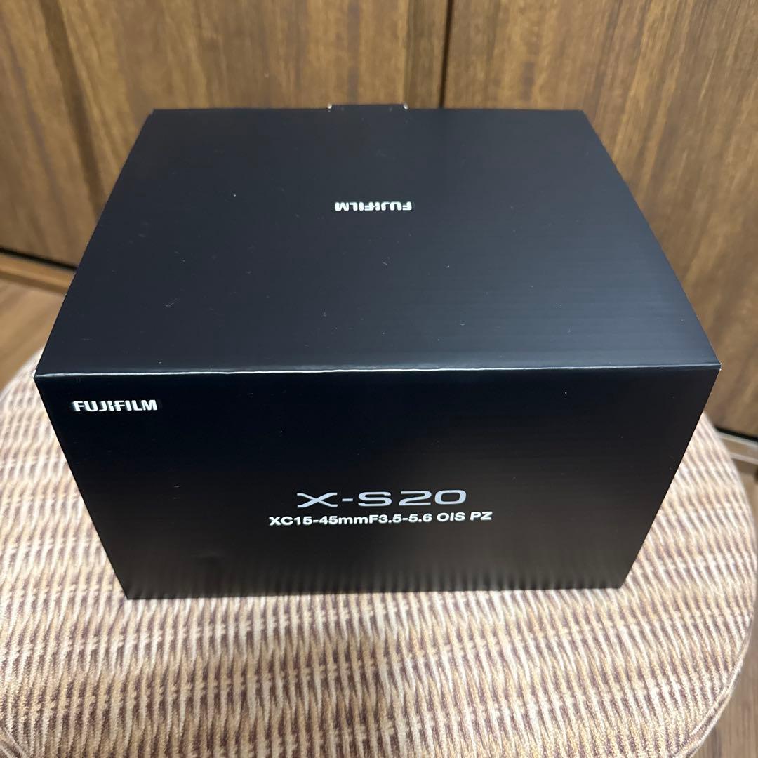 【新品】FUJIFILM X-S20 XC15-45mmレンズキット日英モデル
