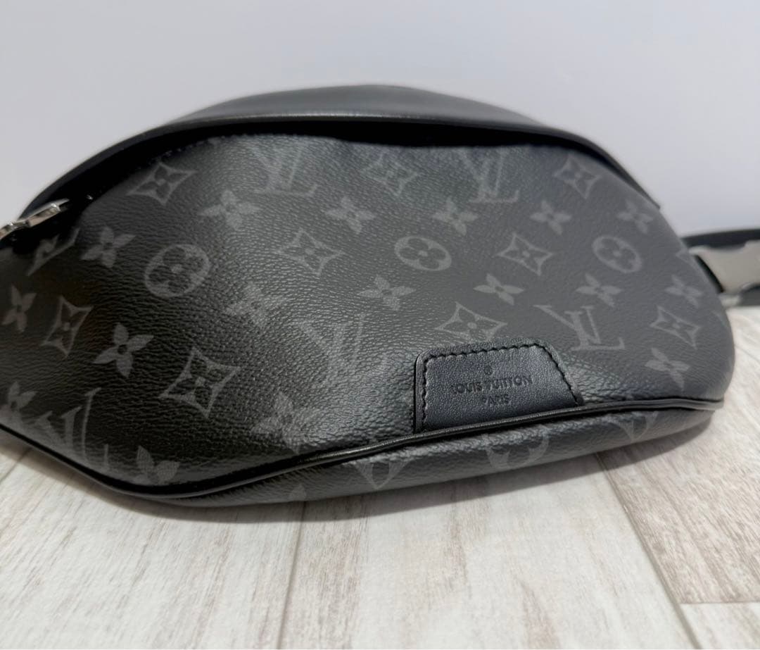 定価30.6万☆ルイヴィトン モノグラムエクリプスディスカバリーバムバッグPM