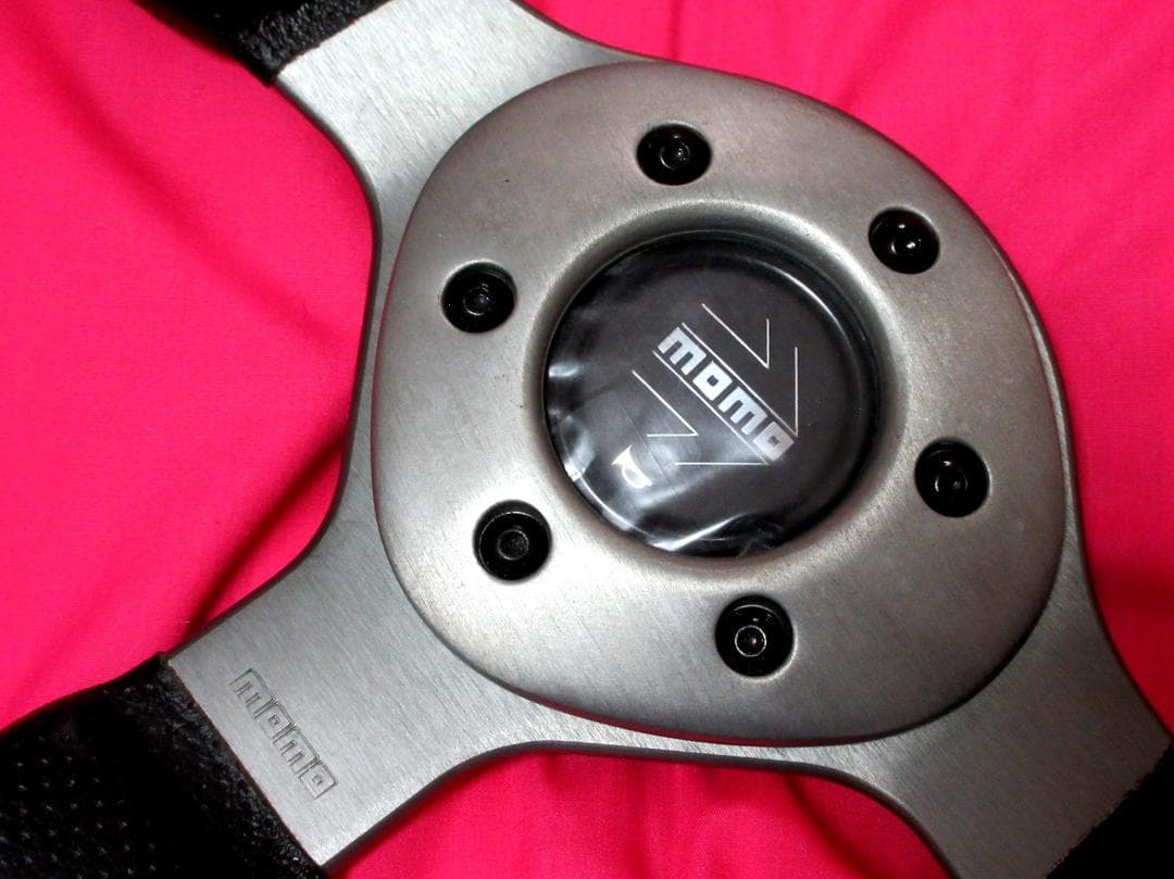 6260 正規品！MOMO FIGHTER モモ ファイター 35Φ