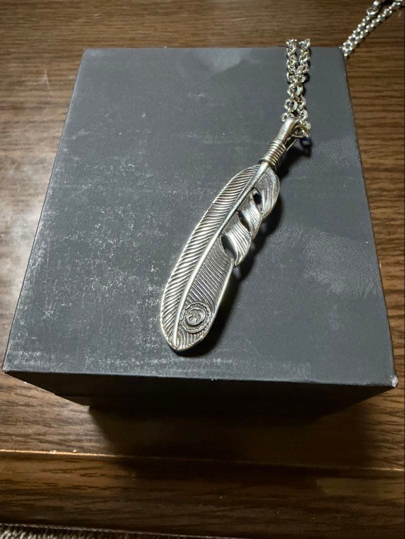 ゴローズ　シルバー羽根ペンダントネックレス