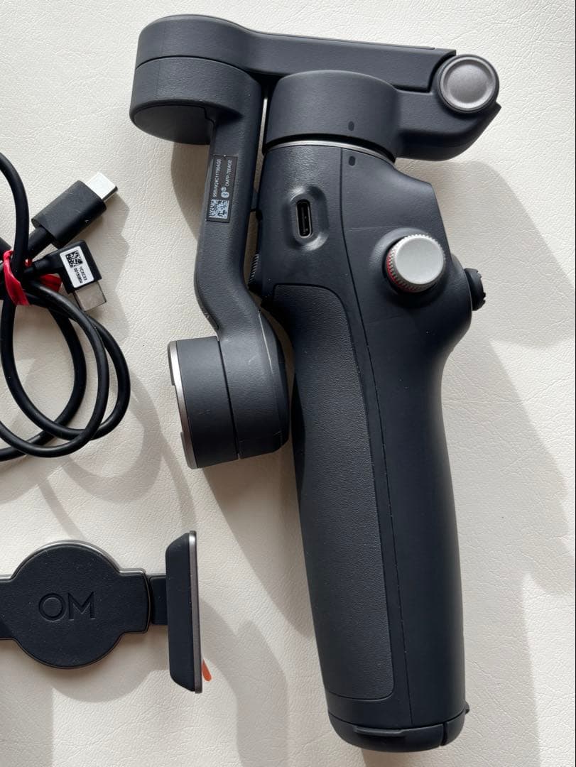 美品 DJI Osmo Mobile 7Pスマホジンバル　スタビライザー