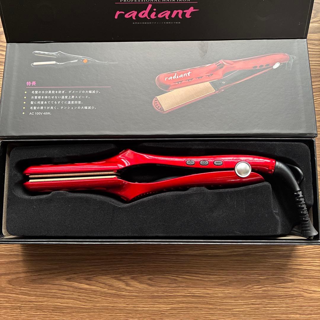 radiant プロフェッショナルヘアアイロン レッド　美品　中古