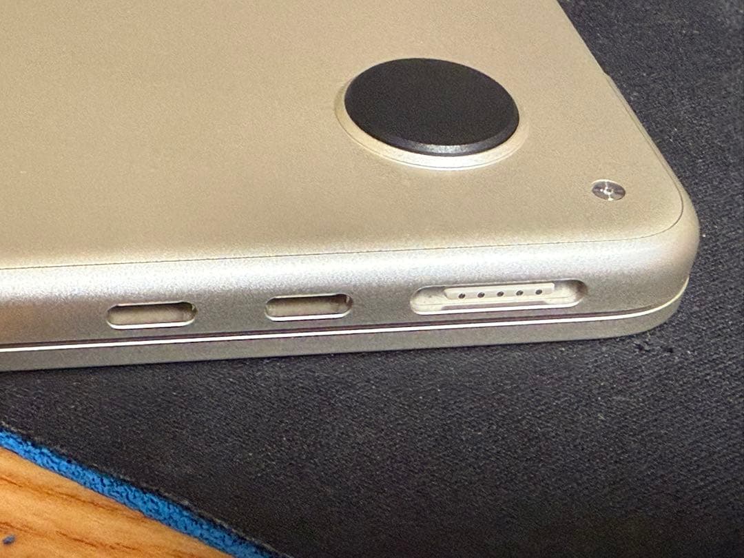 MacBook Air M2 2022 スターライト 8GB 256BG 95%