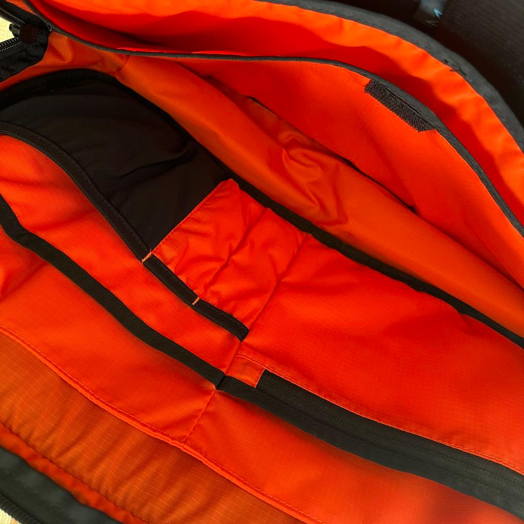 バッグ Aer Travel Sling 2 X-Pac