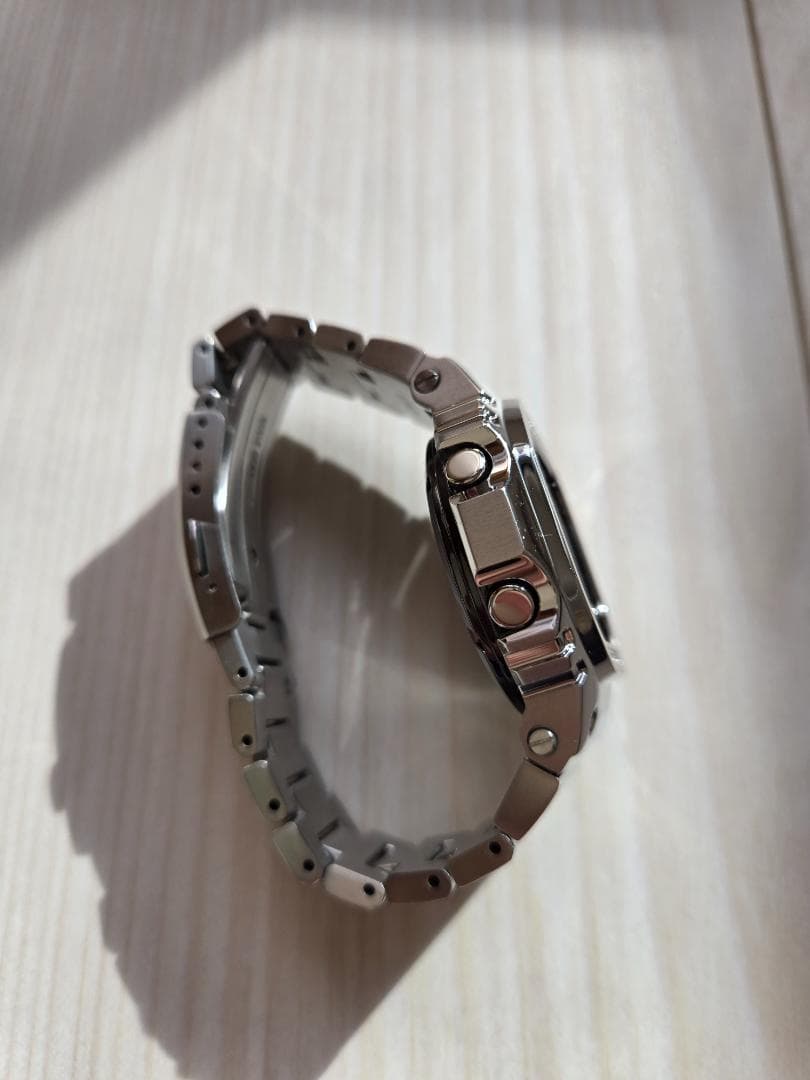 G-SHOCK GMW B5000D-1JF　保管用ポーチ他おまけつき