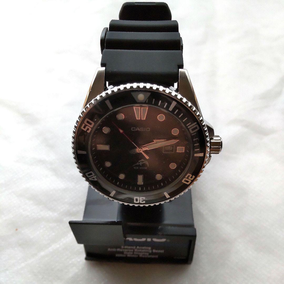 【新品・未使用品】CASIOカシオ (MDV-106)カジキダイバー日本未発売