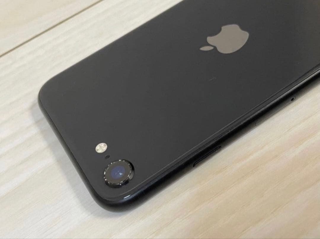 Apple iPhone SE 第2世代 ブラック 本体