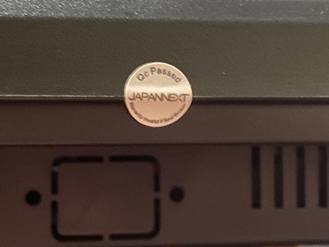 JAPAN NEXT 28型 4K モニター